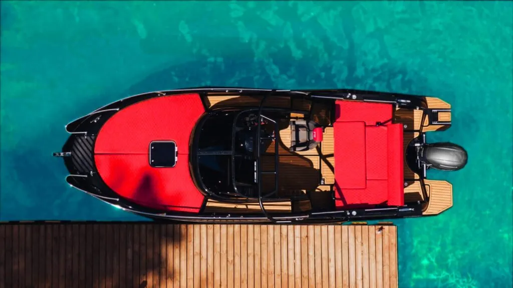blackboat