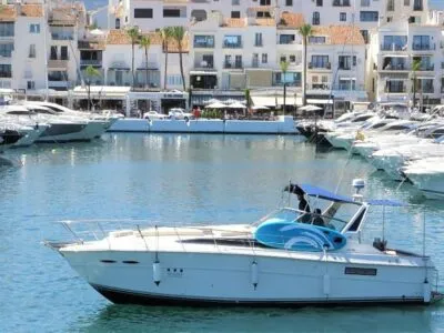 Puerto Banus embarcación Funtasea