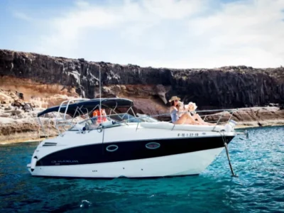 VIAJES INDIVIDUALES EN YATE ARMANI