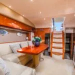 Barco por dentro Ibiza Funtaseacharter